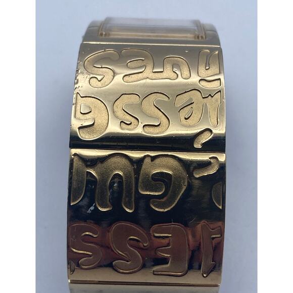 Guess Women's Quartz Watch Gold Tone Logo Bracelet U95159L1 Working New Battery - Picture 2 of 7